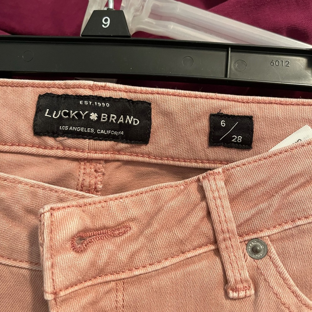 Lucky Brand size 28 denim